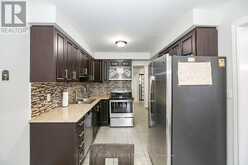 90 WHITE TAIL CRESCENT | Brampton Ontario | Slide Image Fifteen