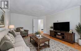 549 GLADSTONE AVENUE | Toronto Ontario | Slide Image Four