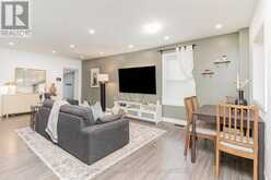 4 ROBINS AVENUE | Hamilton Ontario | Slide Image Two