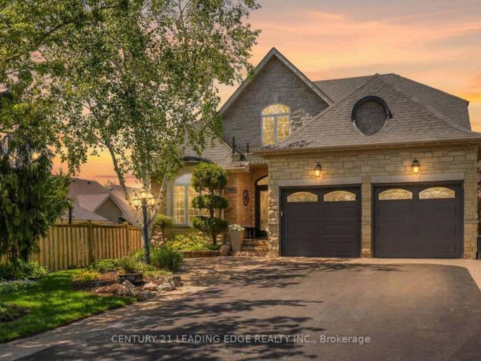 106 MACKEY DRIVE, Whitby, Ontario L1P 1R5