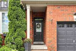 8 HAMMERSLY BOULEVARD | Markham Ontario | Slide Image Six