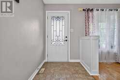 24 STONEYBROOK CRESCENT | Barrie Ontario | Slide Image Two