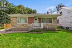 522 ENFIELD ROAD | Burlington Ontario | Slide Image Four