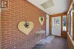 522 ENFIELD ROAD | Burlington Ontario | Slide Image Six
