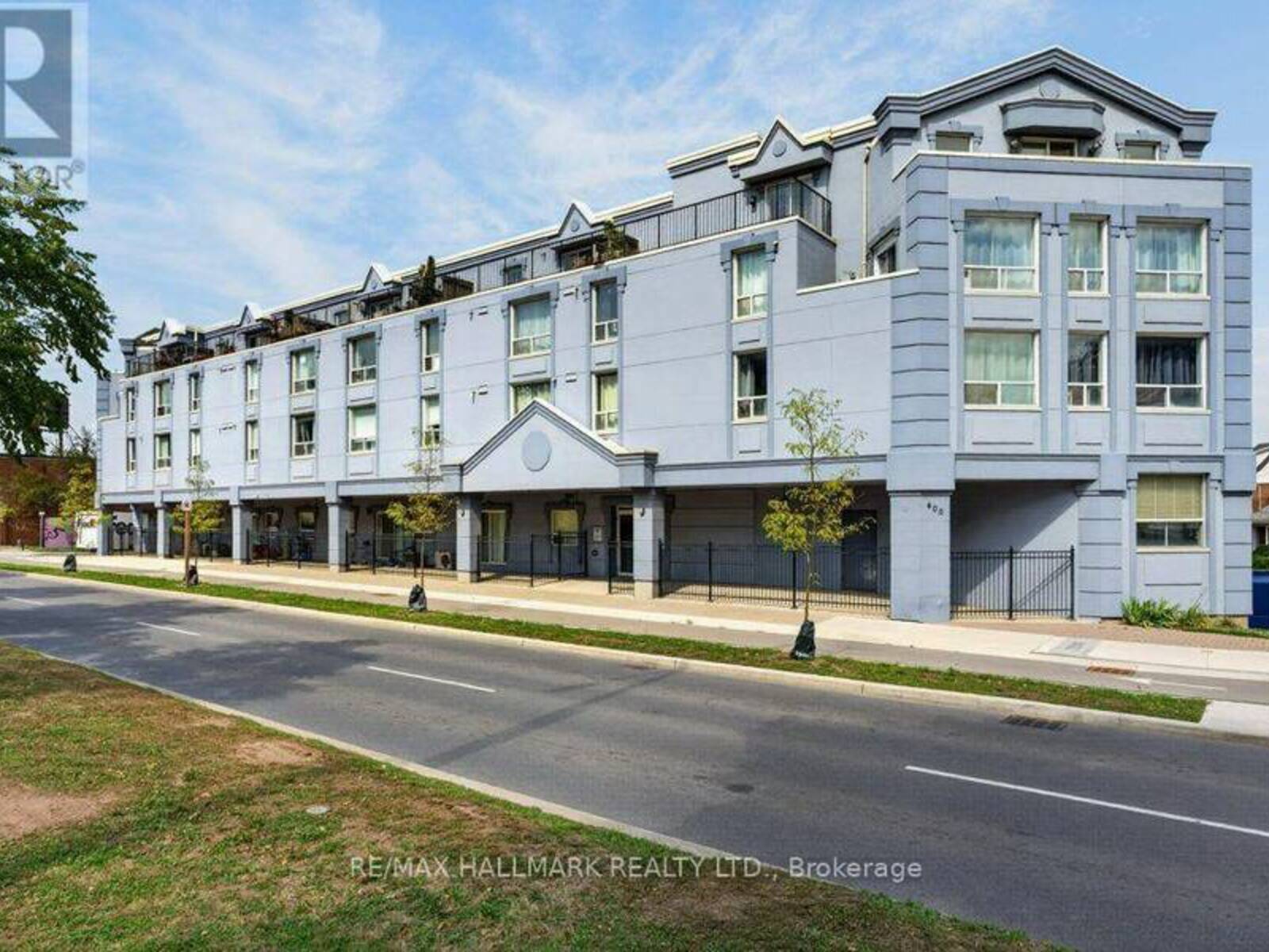 203 - 400 YORK BOULEVARD, Hamilton, Ontario L8R 3M5