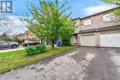 35 MARSHVIEW AVENUE | Aurora Ontario | Slide Image Two