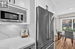 16 BUGGS GATE | Barrie Ontario | Slide Image Ten