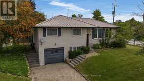 3 BLUE MOUND DRIVE | Barrie Ontario | Slide Image One
