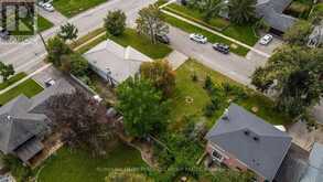 3 BLUE MOUND DRIVE | Barrie Ontario | Slide Image Four