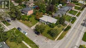 3 BLUE MOUND DRIVE | Barrie Ontario | Slide Image Eight