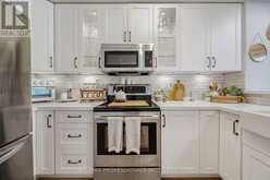 211 - 3531 LAKE SHORE BOULEVARD W | Toronto Ontario | Slide Image Thirteen