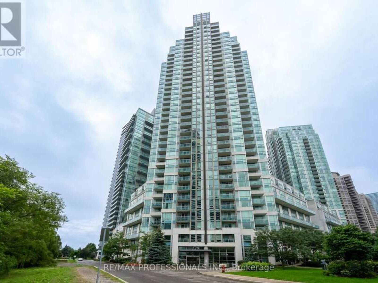 2004 - 220 BURNHAMTHORPE ROAD W, Mississauga, Ontario L5B 4N4