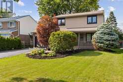 10 LORRAINE CRESCENT | Brampton Ontario | Slide Image Four