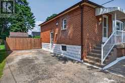 220 EAST 13TH STREET | Hamilton Ontario | Slide Image Six