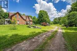 8137 4TH LINE | Angus Ontario | Slide Image Eight