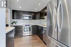 301 - 40 HARDING BOULEVARD W | Richmond Hill Ontario | Slide Image Twelve
