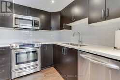 301 - 40 HARDING BOULEVARD W | Richmond Hill Ontario | Slide Image Thirteen