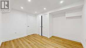 332 DIXON BOULEVARD | Newmarket Ontario | Slide Image Thirty-three