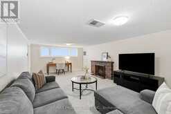 38 BALLACAINE DRIVE | Toronto Ontario | Slide Image Thirty
