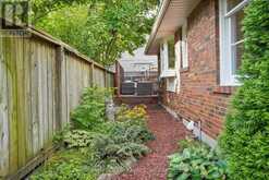 38 BALLACAINE DRIVE | Toronto Ontario | Slide Image Forty-four
