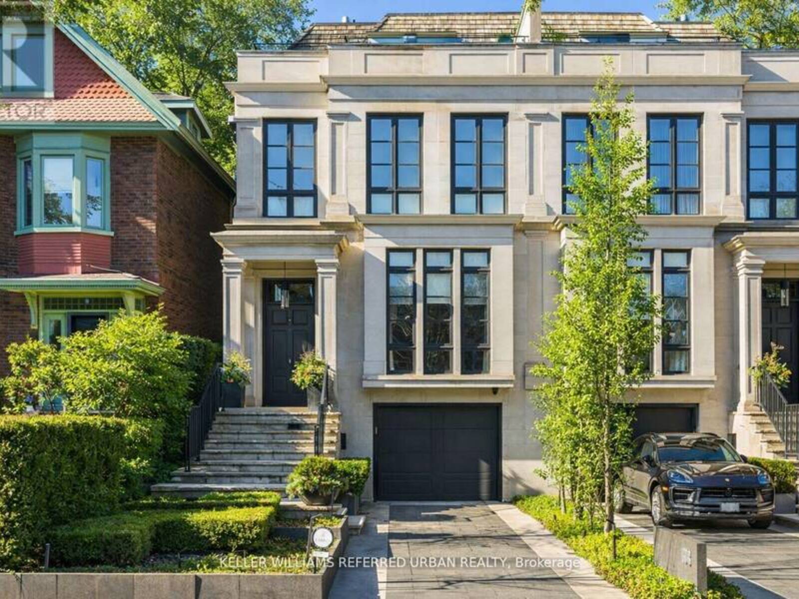 130 B FARNHAM AVENUE, Toronto, Ontario M4V 1H4