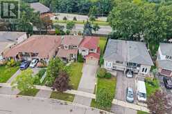 76 LIONHEAD TRAIL | Toronto Ontario | Slide Image Seven