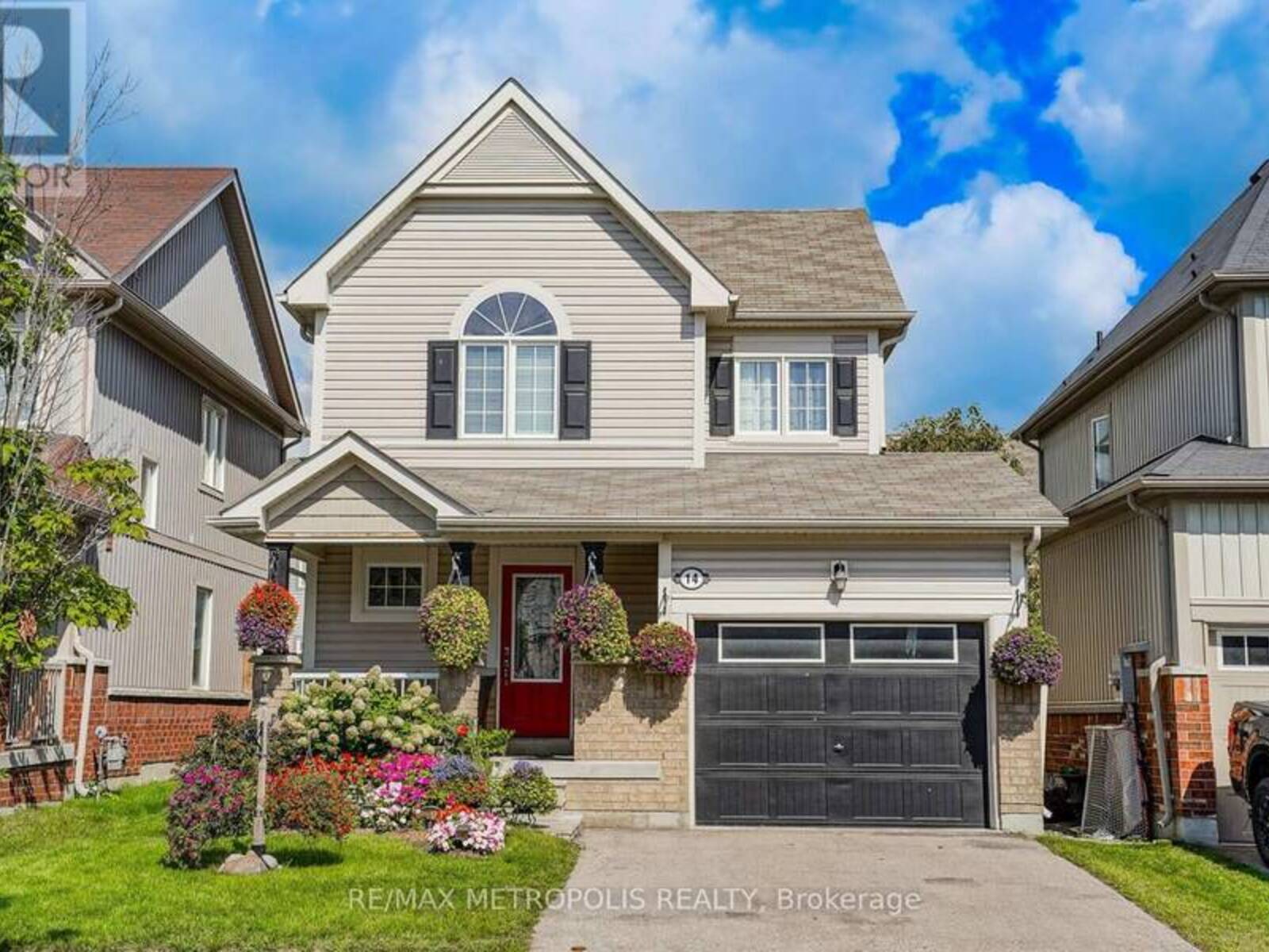 14 RICHARD DAVIES CRESCENT, Clarington, Ontario L1C 0N9