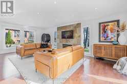 10 SHOREVIEW DRIVE | Barrie Ontario | Slide Image Nine
