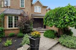 2097 INNKEEPER COURT | Oakville Ontario | Slide Image Four