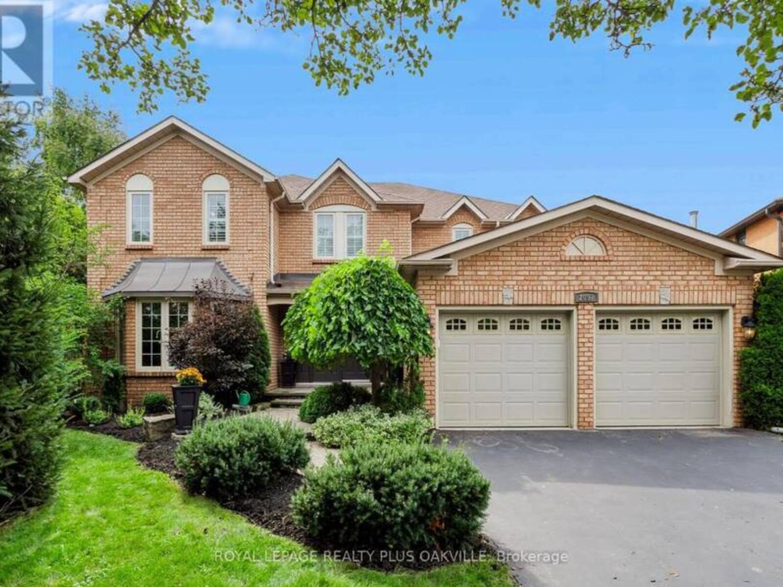 2097 INNKEEPER COURT, Oakville, Ontario L6M 3A2