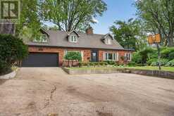 413 INDIAN ROAD | Burlington Ontario | Slide Image Five