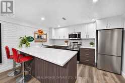 413 INDIAN ROAD | Burlington Ontario | Slide Image Thirty