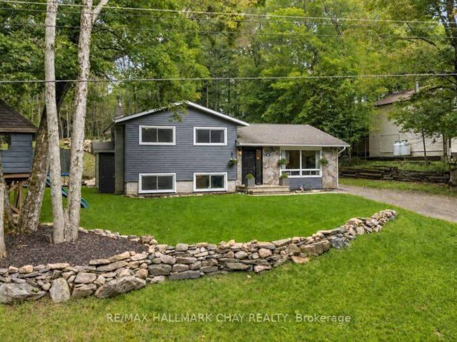 157 SUNNYSIDE STREET, Haliburton, Ontario K0M 1S0