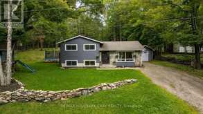 157 SUNNYSIDE STREET | Haliburton Ontario | Slide Image Thirty-seven