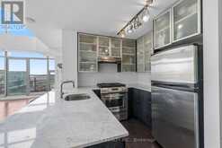 805 - 637 LAKE SHORE BOULEVARD W | Toronto Ontario | Slide Image Ten