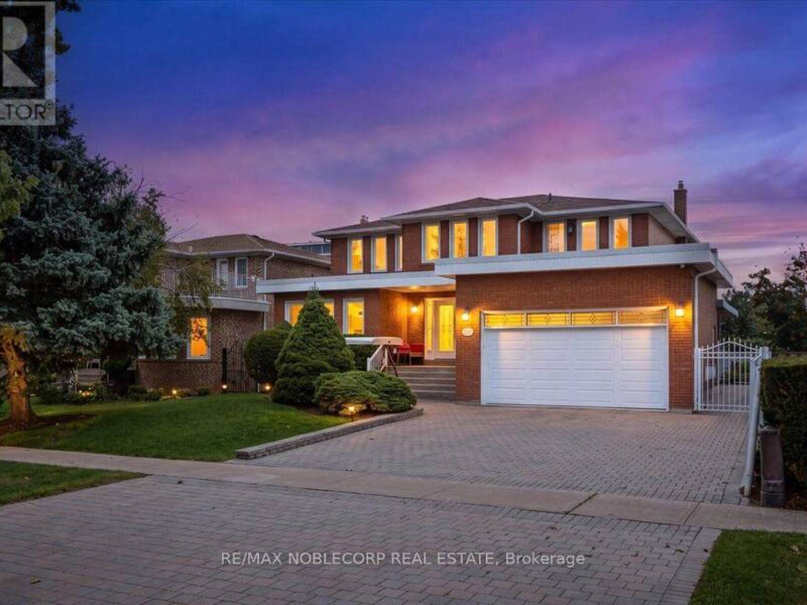 109 WIGWOSS DRIVE, Vaughan, Ontario L4L 2P9