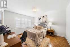 25 BEVERLEY GLEN BOULEVARD | Vaughan Ontario | Slide Image Seventeen