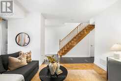 25 BEVERLEY GLEN BOULEVARD | Vaughan Ontario | Slide Image Thirty