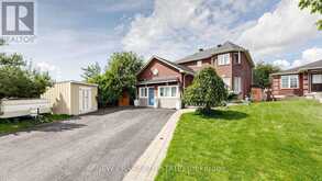 30 HARROGATE COURT | Barrie Ontario | Slide Image Two