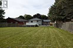 13 FOREST DRIVE | Paris Ontario | Slide Image Six