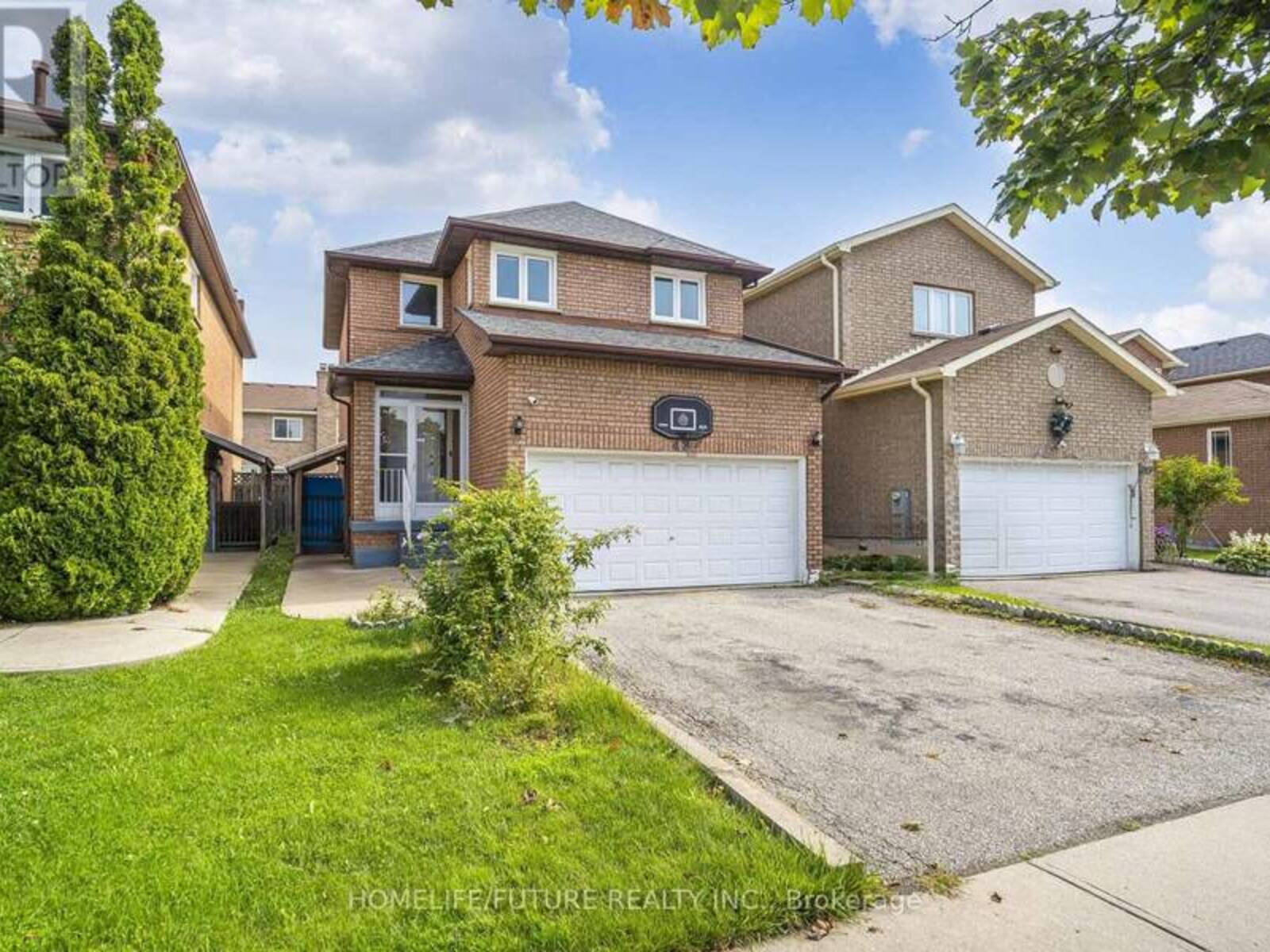48 CREDITSTONE ROAD, Brampton, Ontario L6Y 4G1