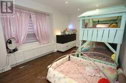 16 ALDENHAM CRESCENT | Toronto Ontario | Slide Image Fifteen