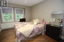 16 ALDENHAM CRESCENT | Toronto Ontario | Slide Image Seventeen