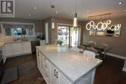 16 ALDENHAM CRESCENT | Toronto Ontario | Slide Image Nine