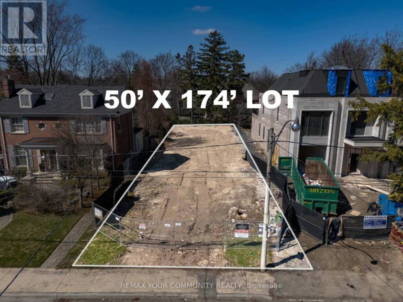 390 GLENCAIRN AVENUE, Toronto, Ontario M5N 1V1
