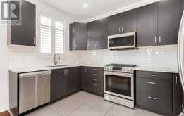 2386 NATASHA CIRCLE | Oakville Ontario | Slide Image Thirteen