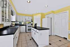 6036 ST. IVES WAY | Mississauga Ontario | Slide Image Ten