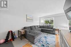 69 - 39 CAMELOT WAY | Markham Ontario | Slide Image Six
