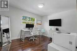117 CLAPPISON BOULEVARD | Toronto Ontario | Slide Image Twelve