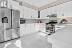 18 CARTER-BENNETT DRIVE | Ajax Ontario | Slide Image Eight